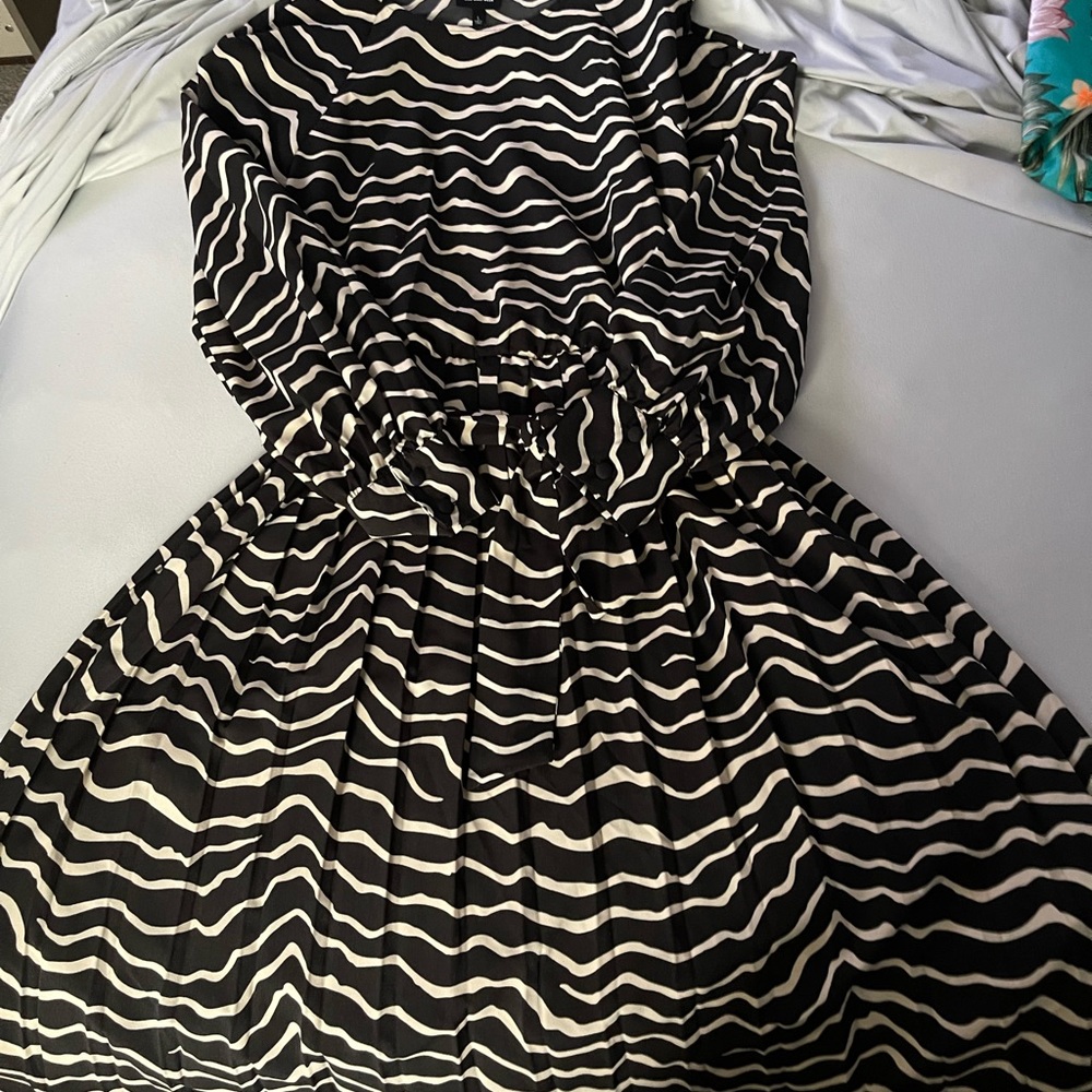 Who What Wear dress (barely worn) size Large